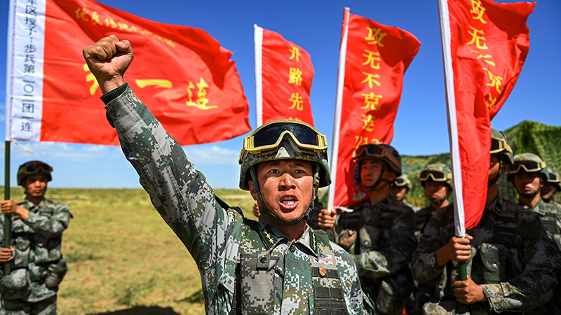 了不起的中國軍人丨楊德龍：立身為旗，當(dāng)好星火傳承人